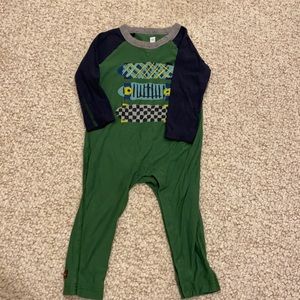 Long sleeve skateboard pattern romper